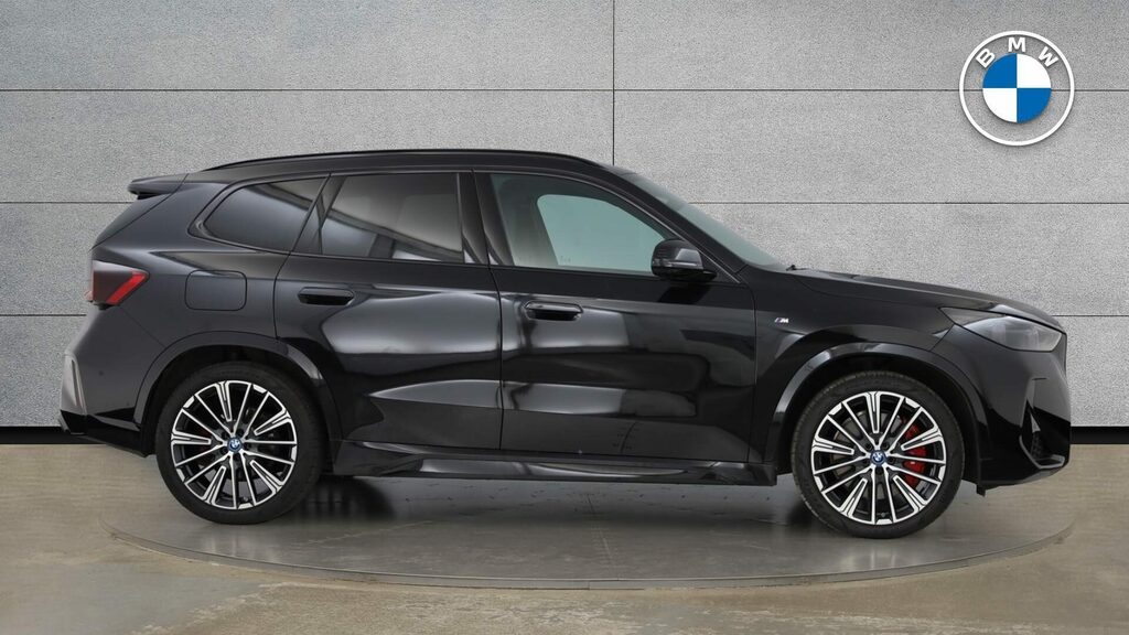 BMW iX1 Suv YB25VFU Blue #3