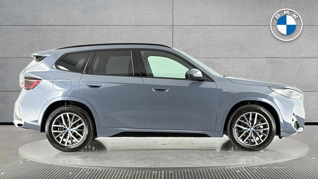 BMW iX1 Suv YF25UBU Grey #3