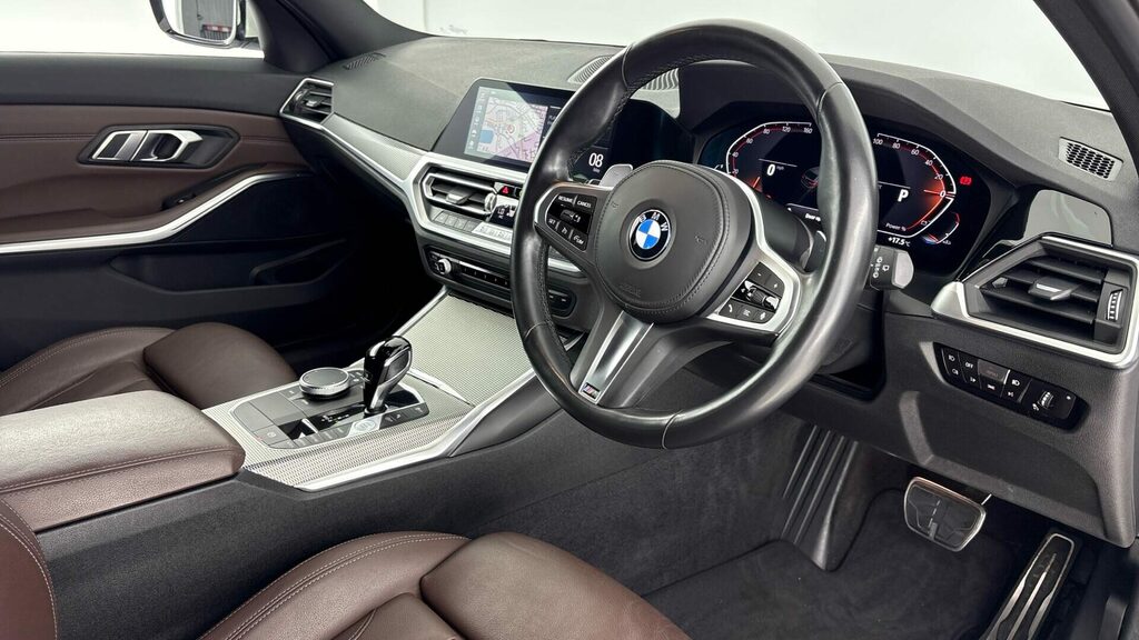 BMW 3 Series Estate LG71WZD White #6