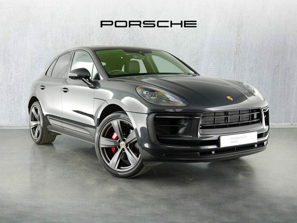 Porsche Macan Petrol MP73XUH Grey