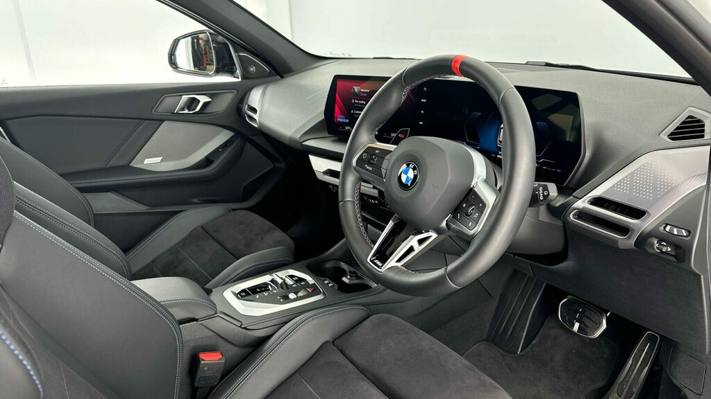 BMW 1 Series Sports YA74NYW White #6