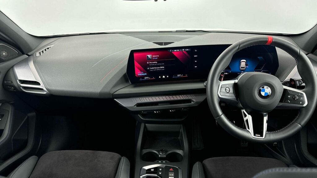 BMW 1 Series Sports YA74NYW White #4
