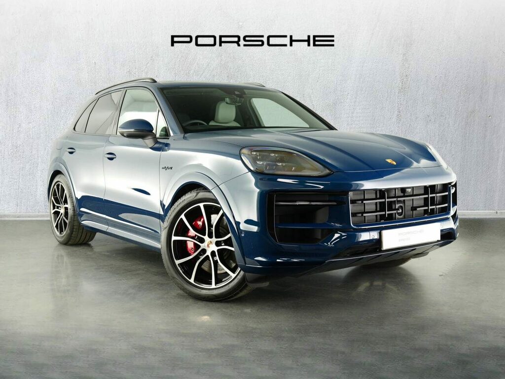 Porsche Cayenne Hybrid Blue