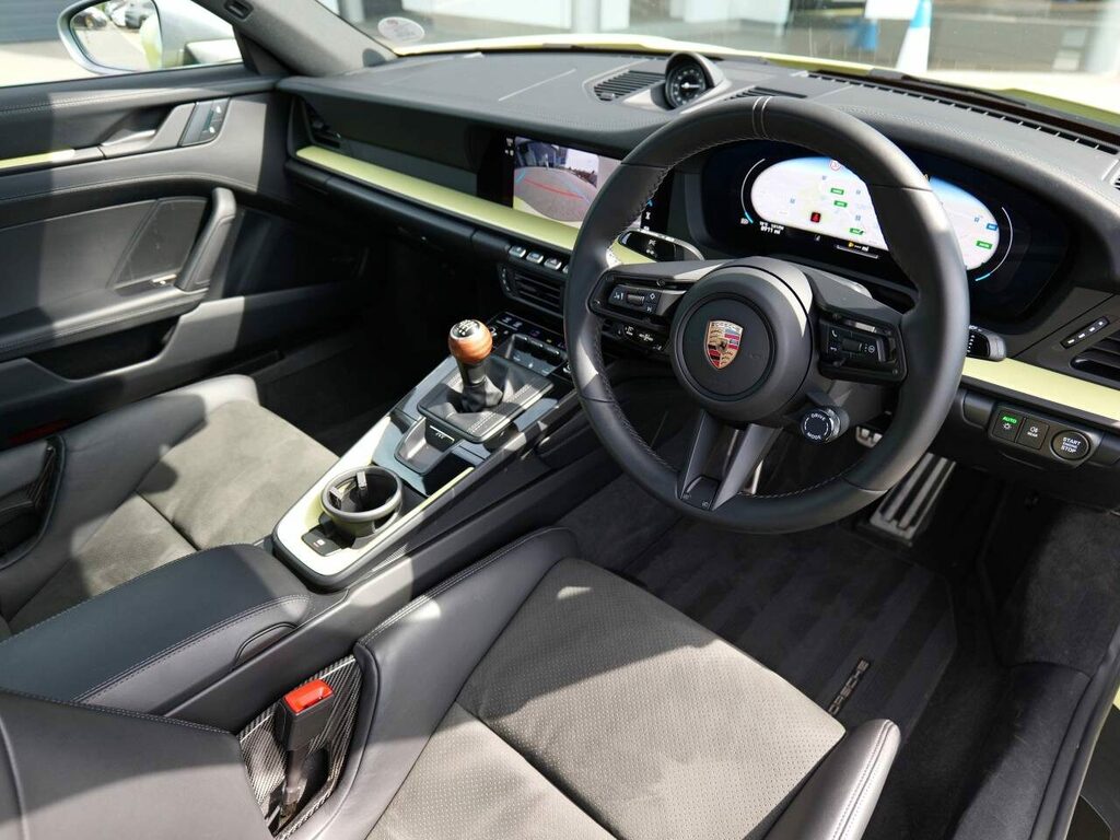 Porsche 911 Petrol RF25XPW Yellow #4