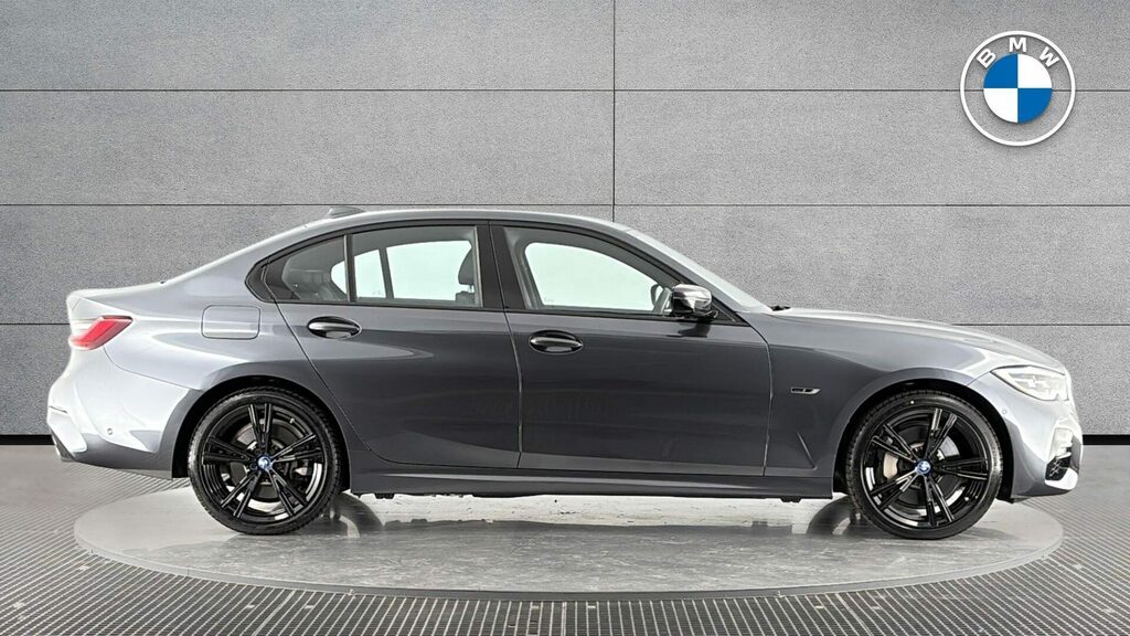 BMW 3 Series Saloon PK22AYC Grey #3