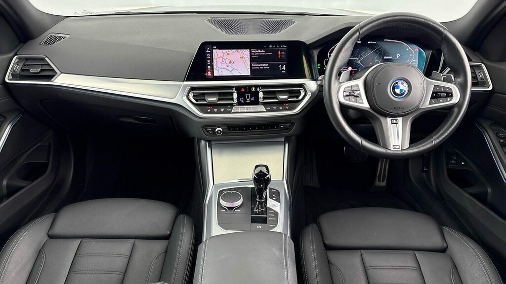 BMW 3 Series Saloon PK22AYC Grey #4