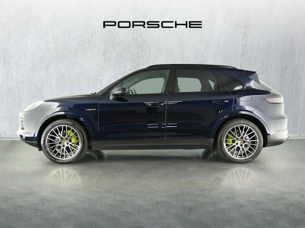 Porsche Cayenne Hybrid PL22ZVC Blue #2
