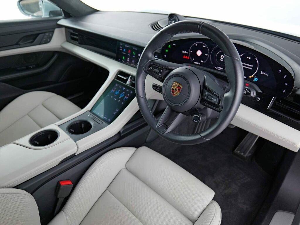 Porsche Taycan Electric HG72NNX Silver #4