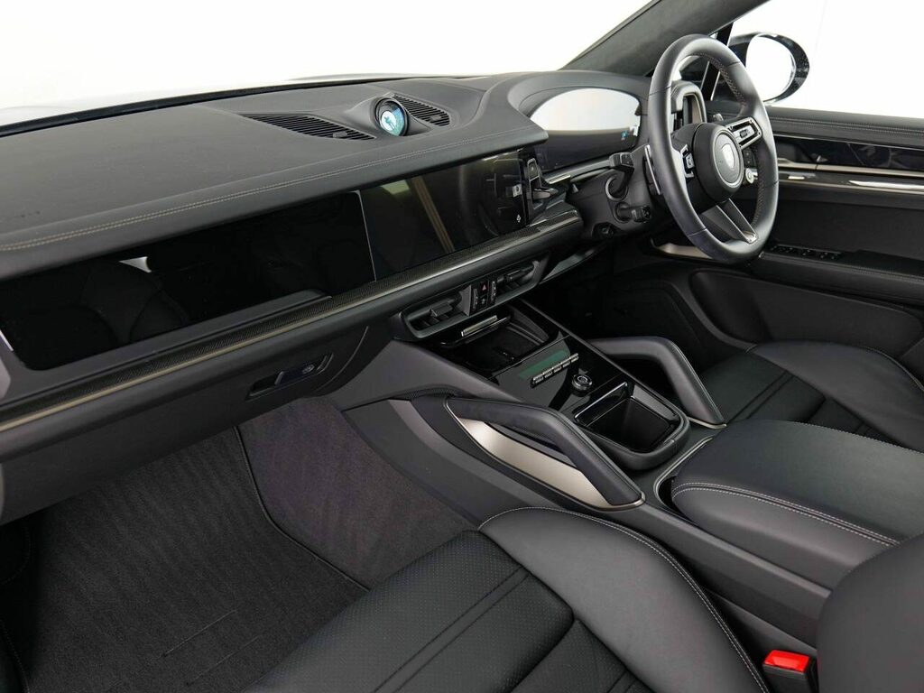 Porsche Cayenne Hybrid Black #4