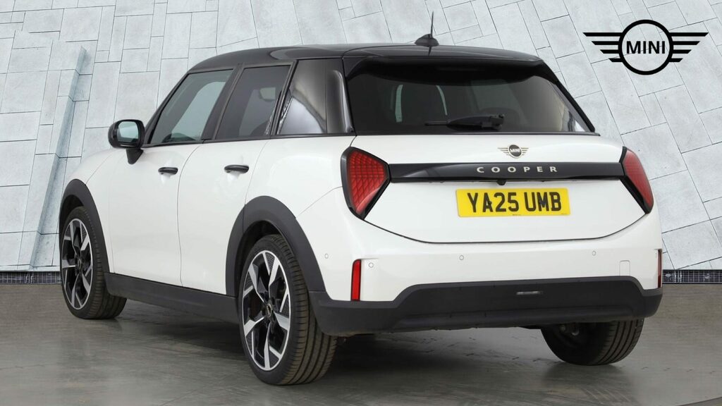 Mini Hatch Hatchback YA25UMB White #2