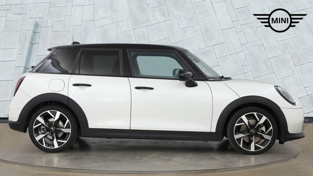 Mini Hatch Hatchback YA25UMB White #3
