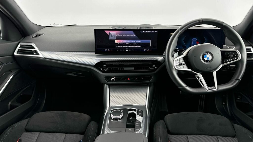 BMW 3 Series Estate GD74FSE Blue #4