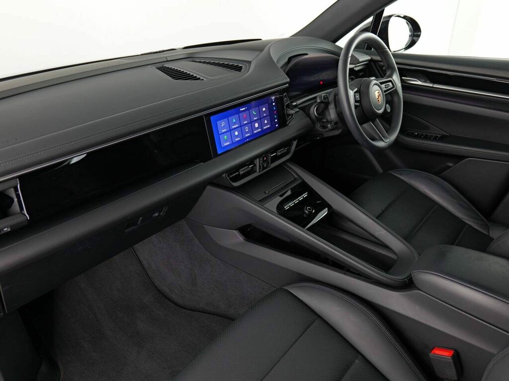 Porsche Macan Electric PN75ZUD Black #5