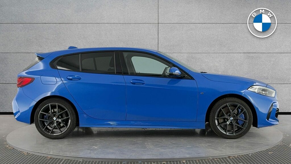 BMW 1 Series Sports YE71BXD Blue #3