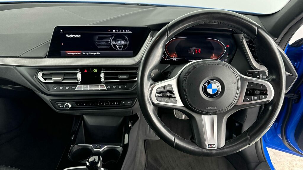 BMW 1 Series Sports YE71BXD Blue #5