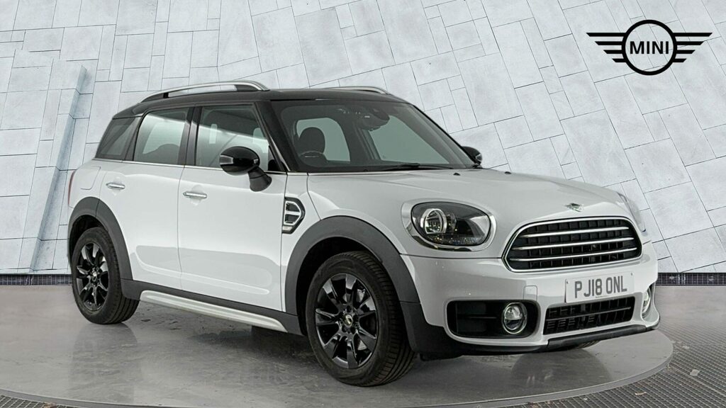 Mini Countryman Petrol White