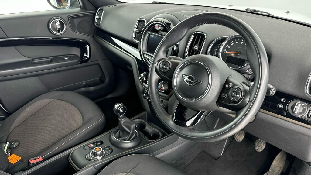 Mini Countryman Petrol PJ18ONL White #6