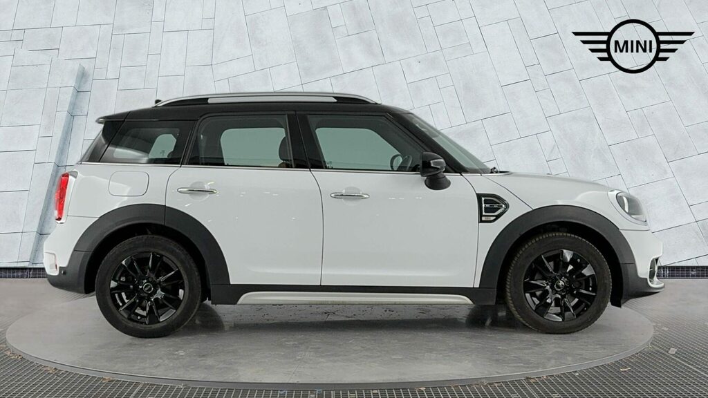 Mini Countryman Petrol PJ18ONL White #3
