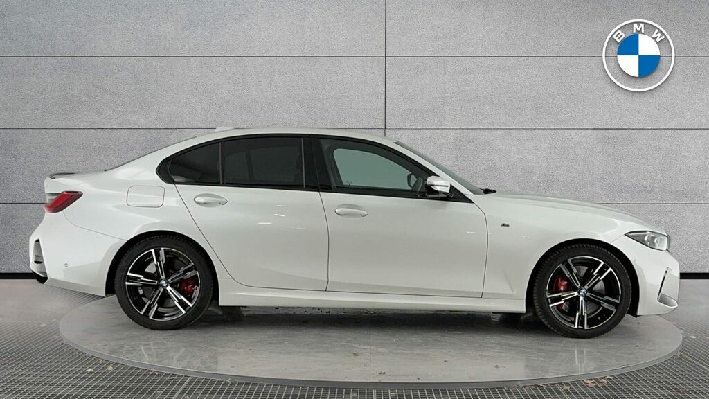 BMW 3 Series Saloon YH74WGZ White #3