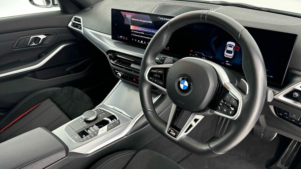 BMW 3 Series Saloon YH74WGZ White #6