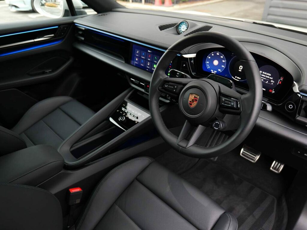 Porsche Macan Electric MM75DGZ Grey #4