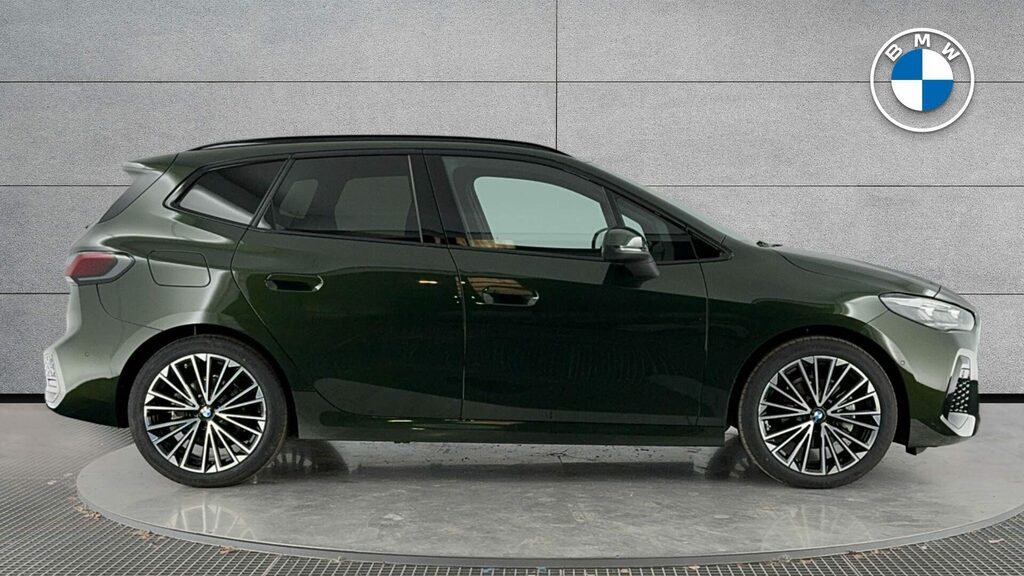 BMW 2 Series Petrol YH75LXV Green #3