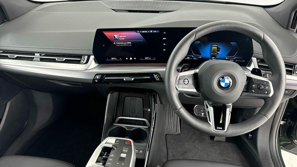 BMW 2 Series Petrol YH75LXV Green #4