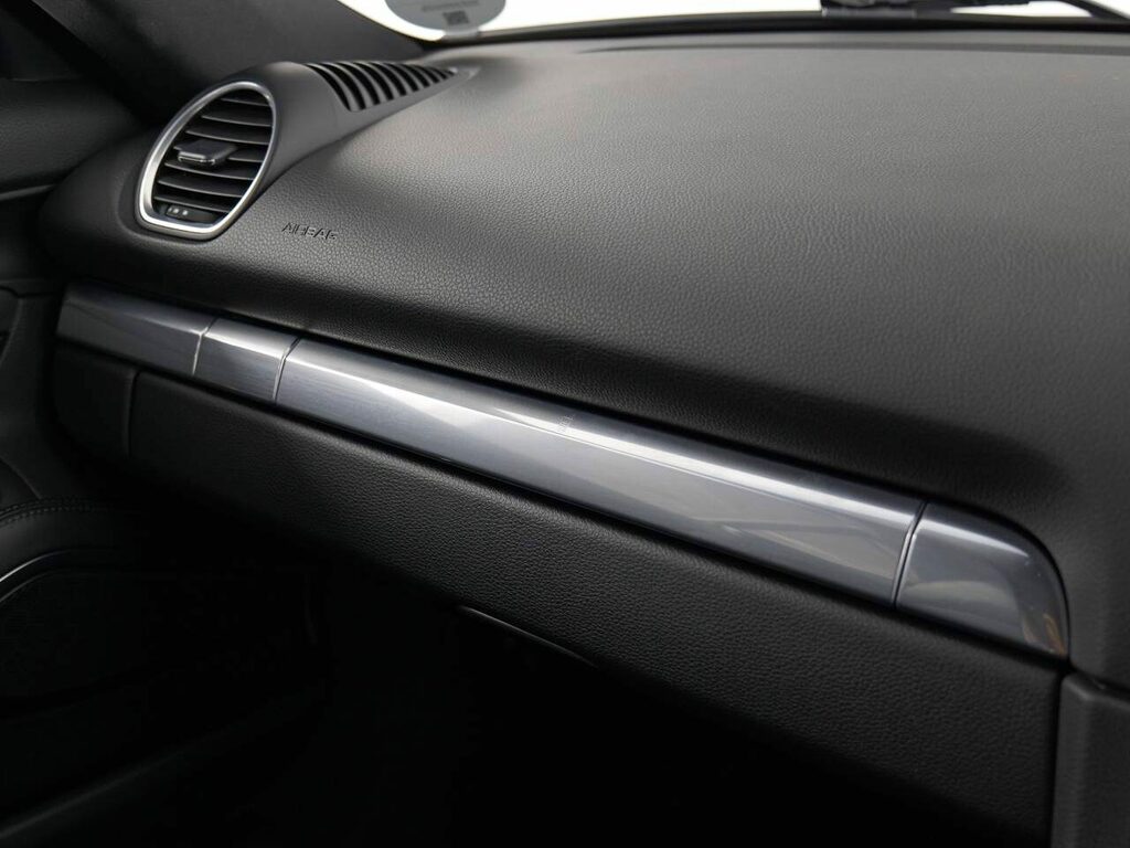 Porsche 718 Gt4 Pdk  #18