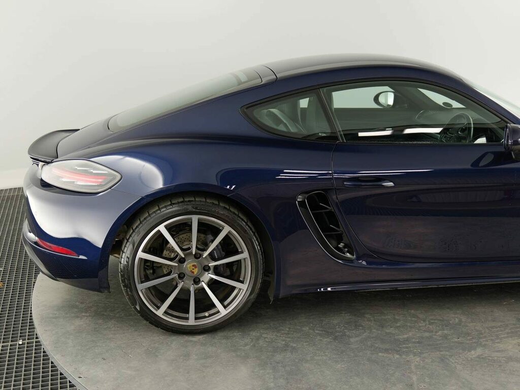 Porsche 718 Gt4 Pdk  #15