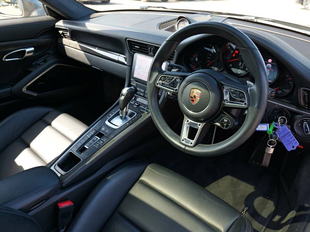 Porsche 911 Carrera 4 Gts  Grey #4