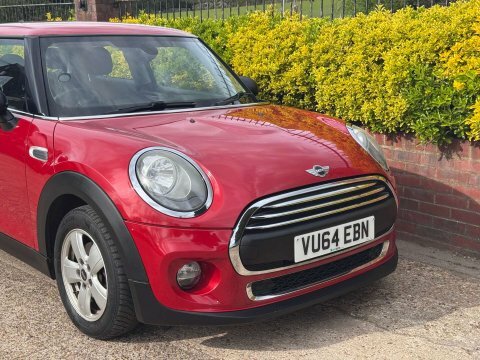 Mini Hatch 2014 14 1.5 VU64EBN Red #5
