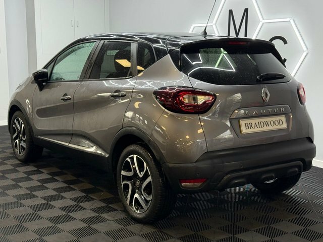 Renault Captur Captur Iconic Dci YF68YEC Grey #2