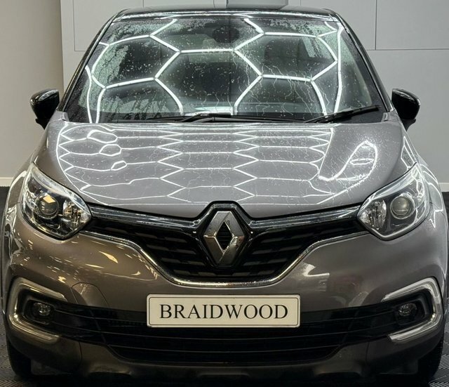Renault Captur Captur Iconic Dci YF68YEC Grey #3