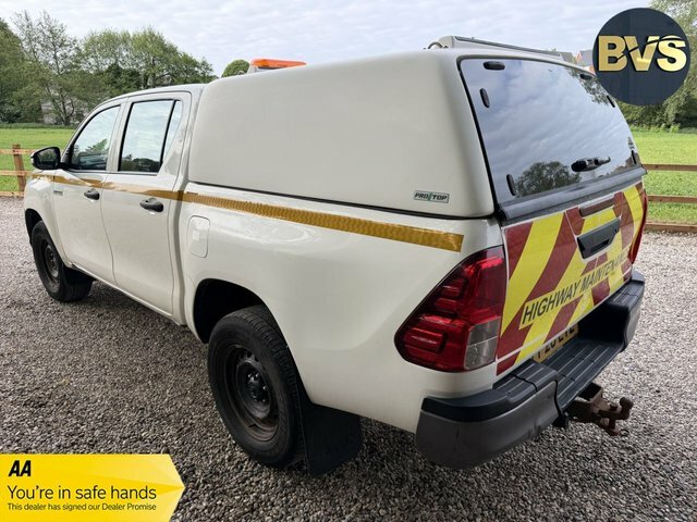 Toyota HILUX D-4d Active Pickup Extended FP20ETZ White #4