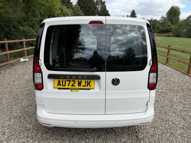 Volkswagen Caddy Tsi C20 Commerce Plus White #5