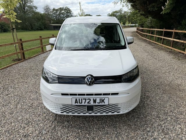 Volkswagen Caddy Tsi C20 Commerce Plus White #2