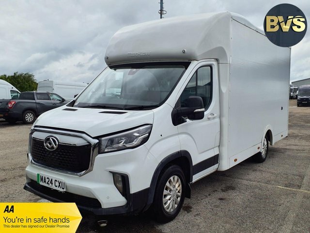 Maxus eDeliver 9 Low Loader Luton Cab White #2