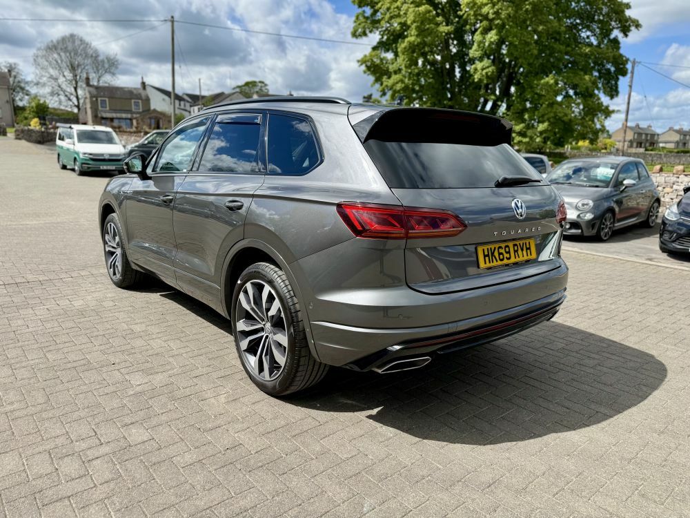 Volkswagen Touareg 3.0 Tdi V6 Black Edition Tiptronic 4Motion HK69RYH Grey #4