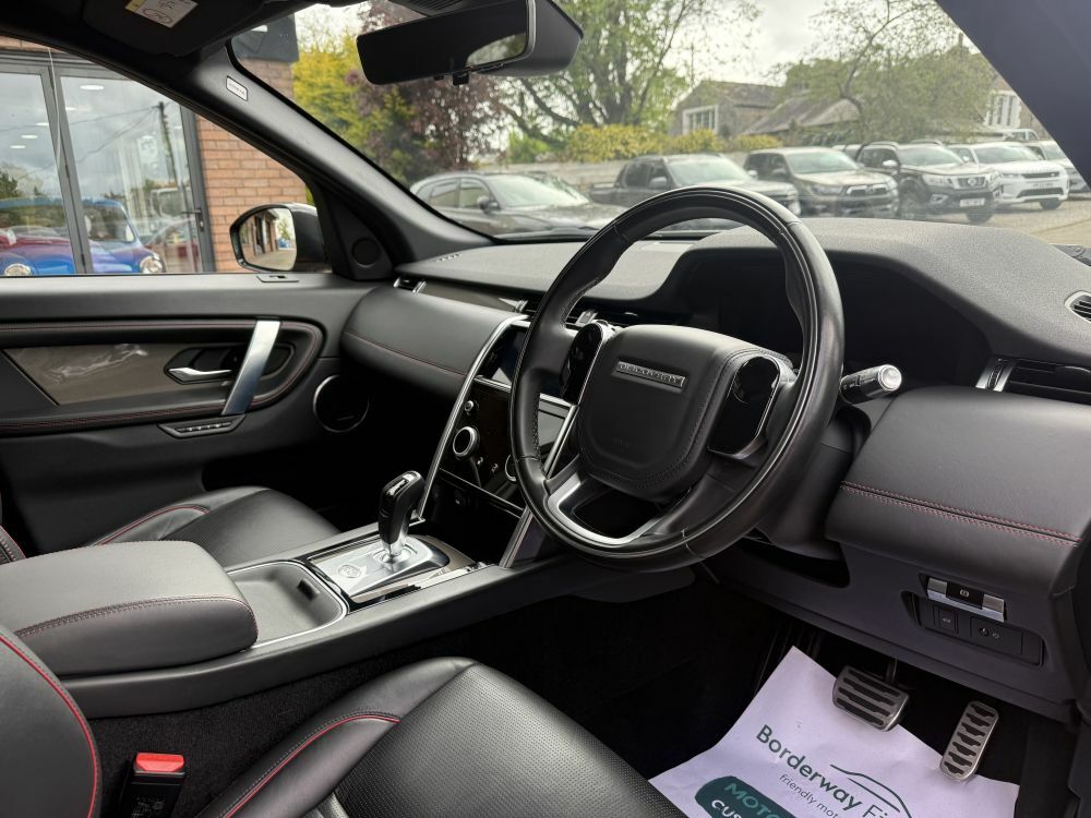 Land Rover Discovery Sport 2.0 D240 Mhev R-dynamic Hse 4Wd YR70HMF Red #6