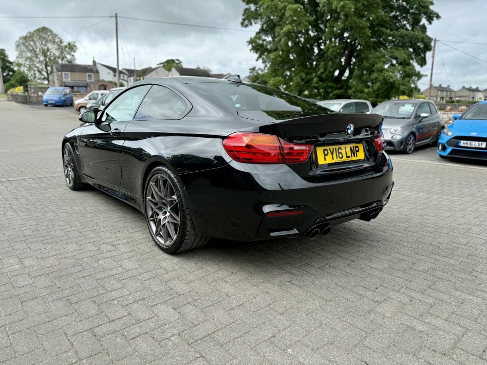BMW M4 3.0 Biturbo Competition Dct PY16LNP Black #4