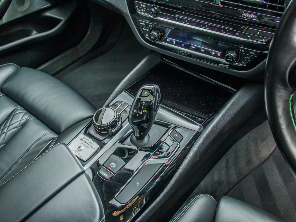 BMW Alpina Estate Black #21
