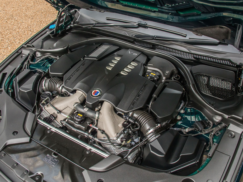 BMW Alpina Estate Black #13