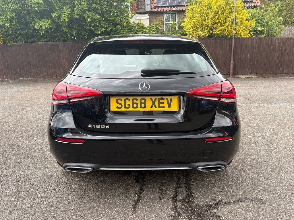 Mercedes-Benz A Class A180d Sport SG68XEV Black #5