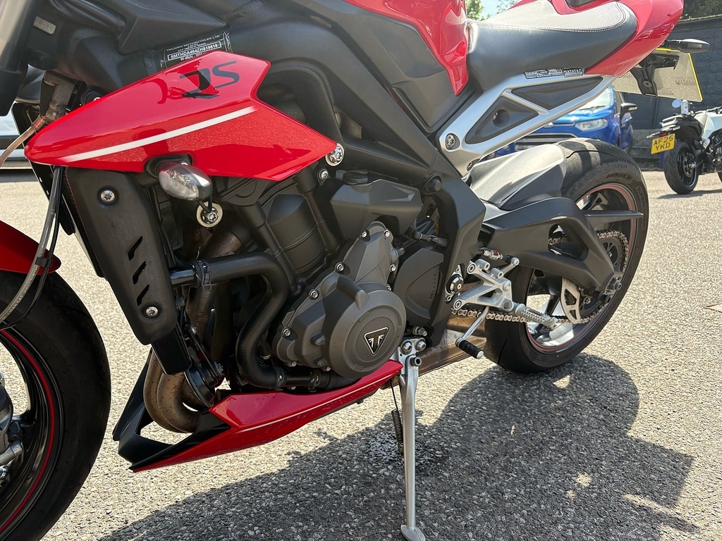 Triumph Rs AP17NGY Red #3