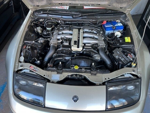 Nissan 300ZX Coupe 3.0 Targa 1999T Gold #11