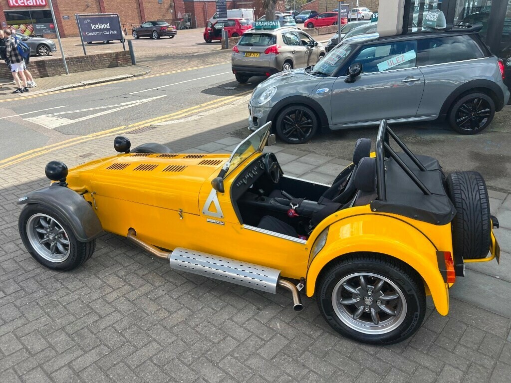 Caterham Seven 1.8Ltr 16V Vvc Roadsport 165Ps Lsd Yellow #18