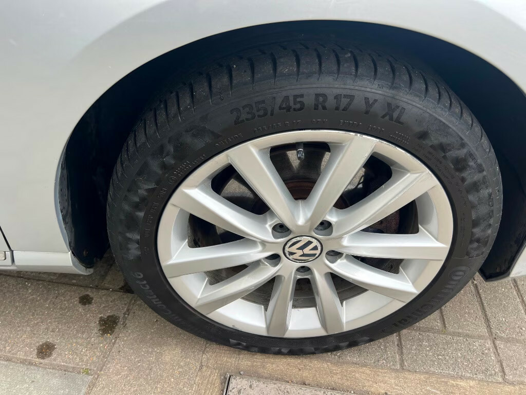 Volkswagen Passat 2.0 Tdi Bluemotion Tech Executive Dsg Estate D EJ14NLV Silver #6