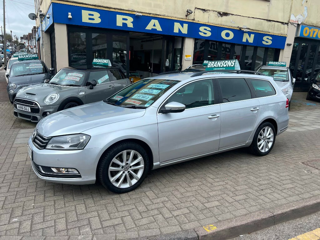 Volkswagen Passat 2.0 Tdi Bluemotion Tech Executive Dsg Estate D EJ14NLV Silver #3