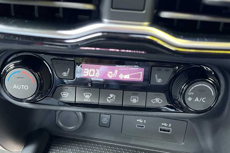Nissan Juke 1.6 Hybrid Tekna White