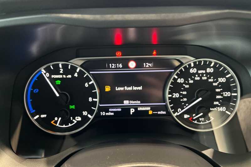 Nissan Qashqai 1.5 E-power Acenta Premium Silver #3